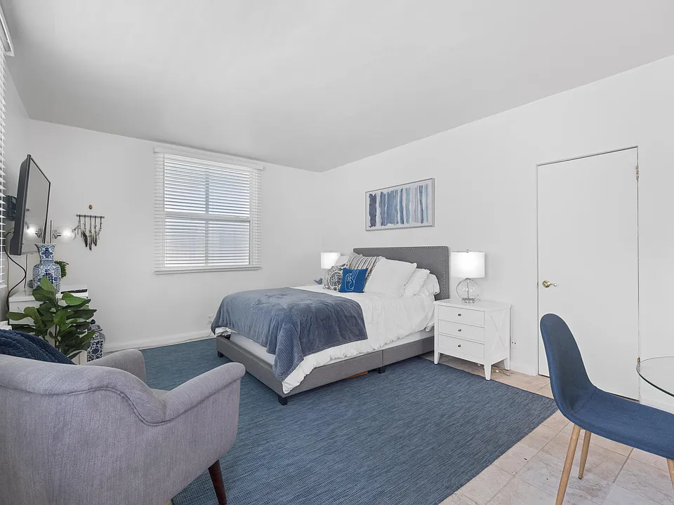 172 N County Rd #5