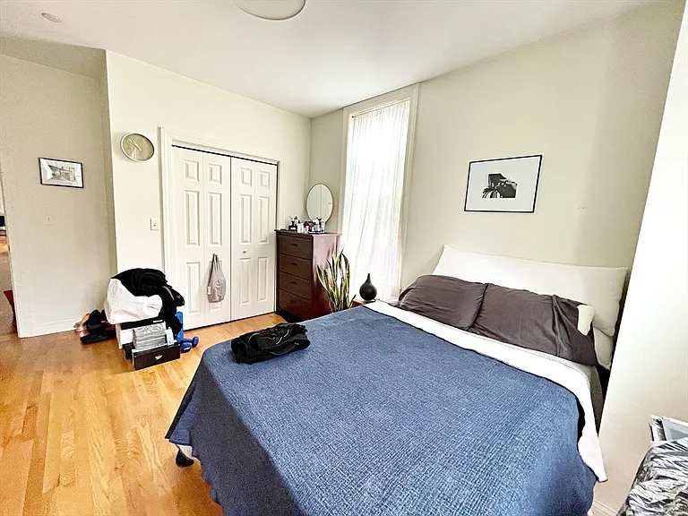 250 Webster St #2 — Photo 9