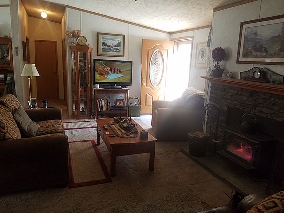 3rd image of 36 Terrace Dr