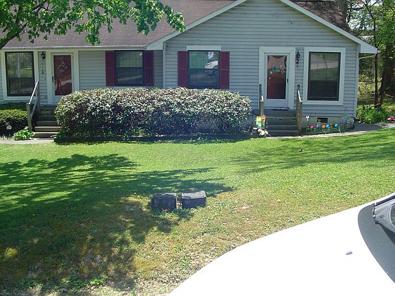 3rd image of 125 Thelma Ln