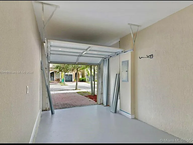 2470 SE 15th Ct #2470 — Photo 12