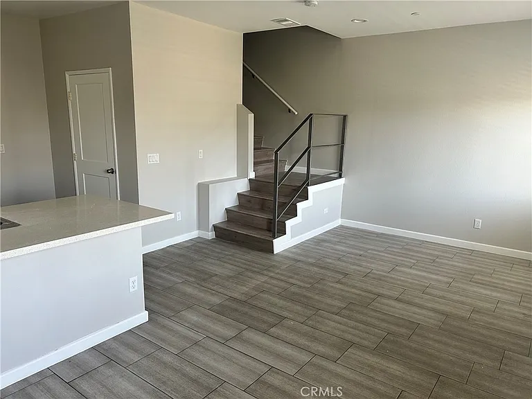 13665 Arrow Blvd #6 — Photo 43