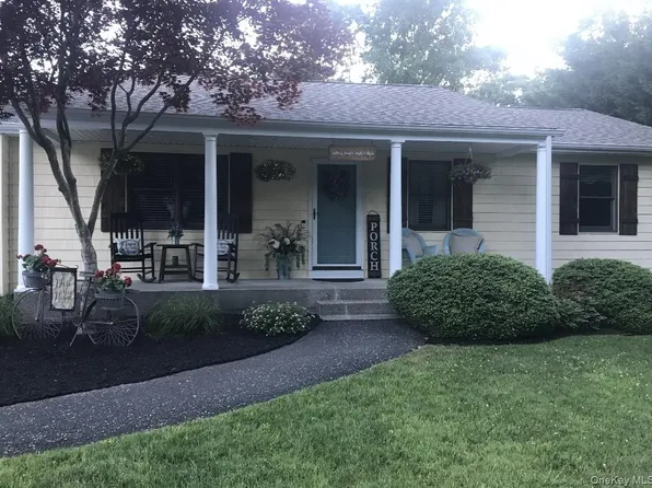 108 Middle Island Boulevard, Middle Island, NY 11953