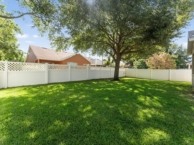 5007 River Gem Ave — Photo 19