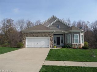 6987 Village Way Dr, Garrettsville, OH 44231