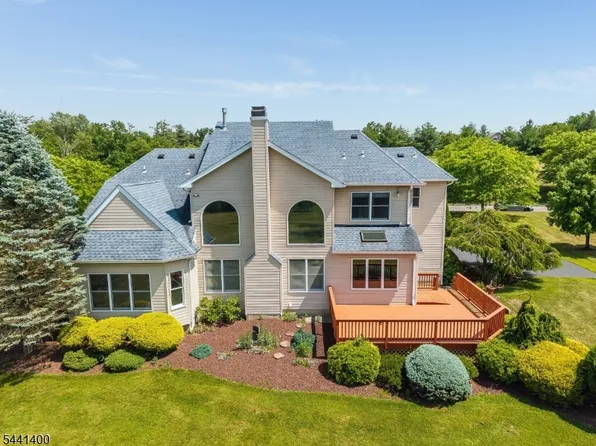3 Stark Ct, Raritan Twp., NJ 08551