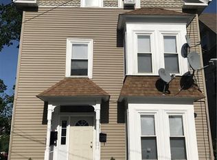 21 Burnett St, Providence, RI 02907