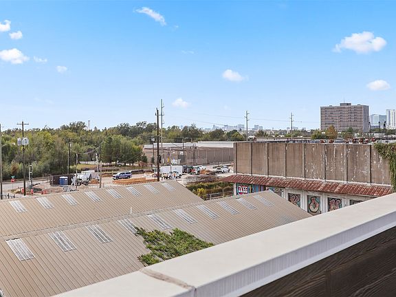4th image of 500 Schweikhardt St #500A