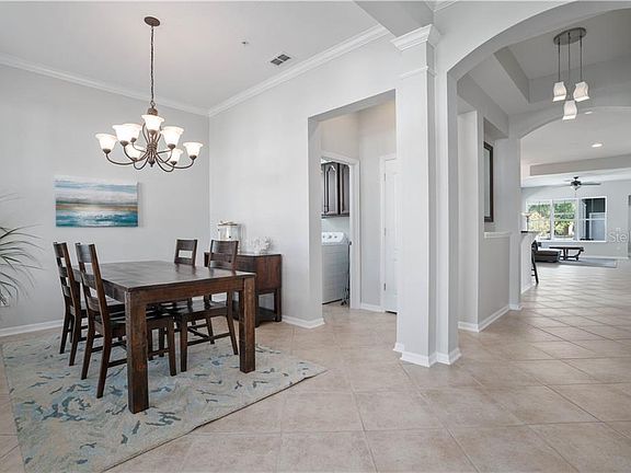 4th image of 2091 Shaw Ln