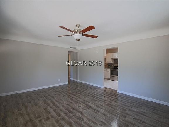 4th image of 1225 Douglas Dr