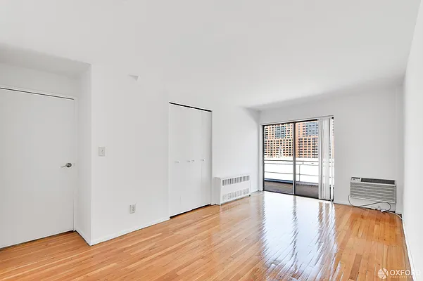 Rented by Oxford Property Group | media 27