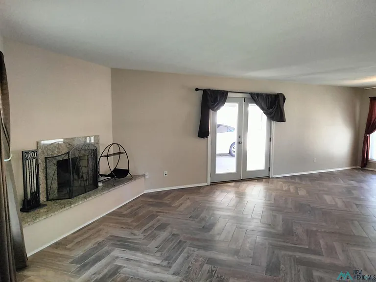 1408 Colonial Pkwy — Photo 4