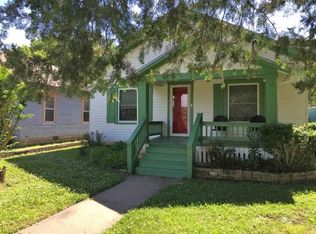 318 Soward St, Winfield, KS 67156