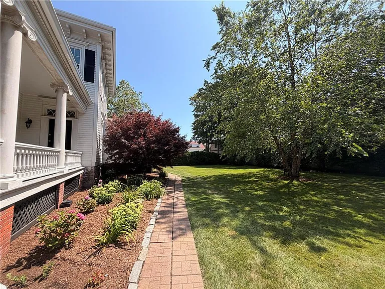 412 Bellevue Ave #3 — Photo 10