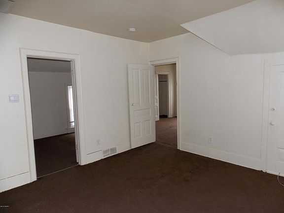4th image of 1124 Quarry Ave NW
