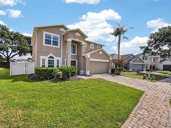 3rd image of 532 KILDRUMMY DRIVE