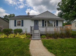 1427 Fleet Rd, Troy, OH 45373