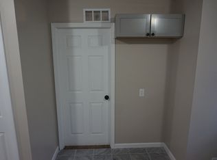 27232 Notre Dame St, Inkster, MI 48141