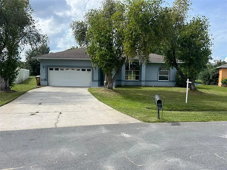 829 Blanc Ct — Photo 1