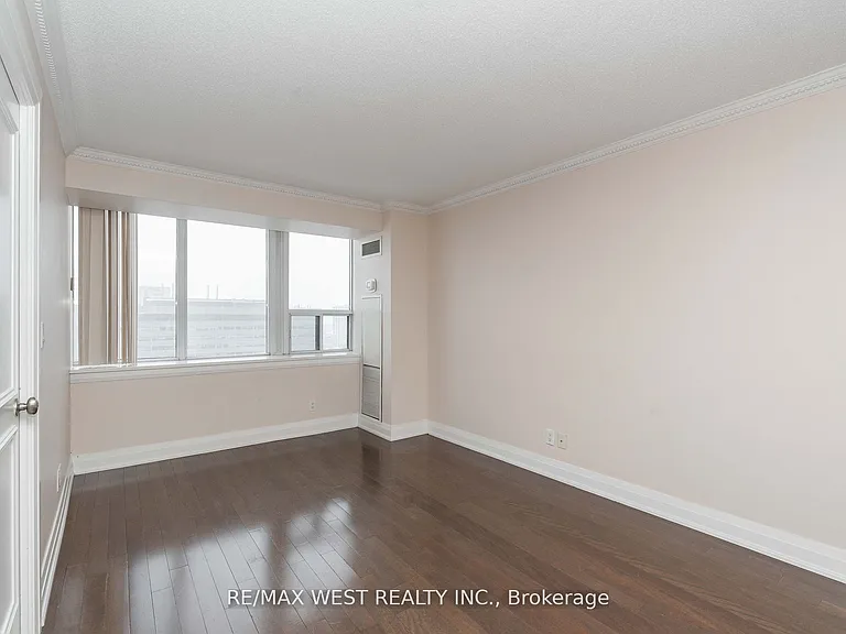 2737 Keele St #817 — Photo 6