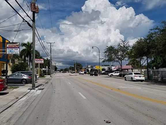 5th image of 4655 Palm Ave
