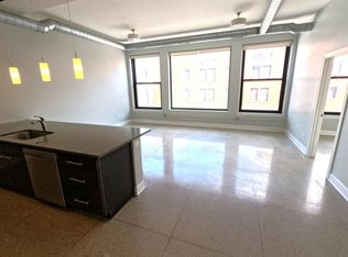 2776 N Milwaukee Ave #212, Chicago, IL 60647