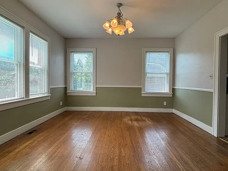 104 Fairway Dr — Photo 3