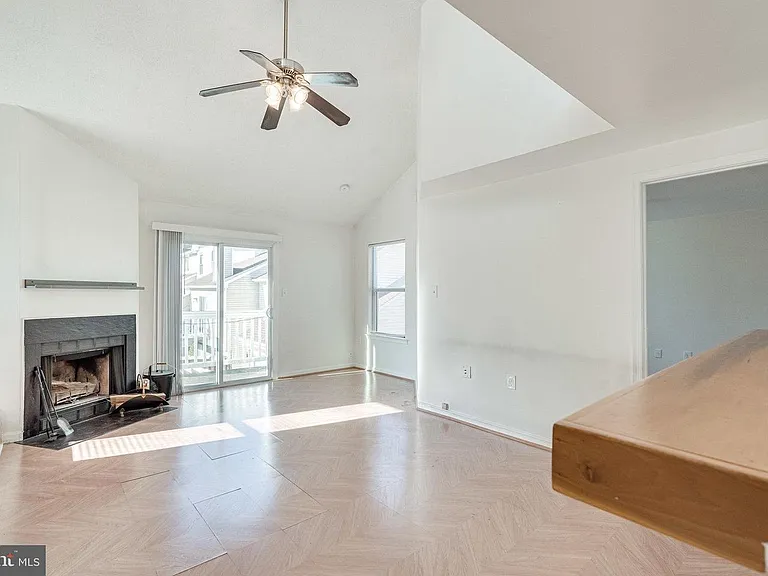 4418 Pembrook Village Dr — Photo 5