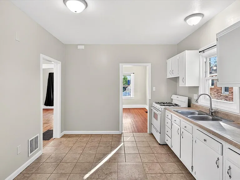 8619 Mackenzie Rd — Photo 16