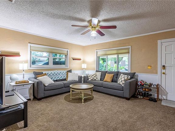 3rd image of 2508 Lake Wade Ct