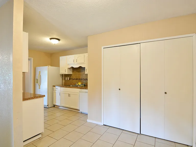4133 Silverberry Ave — Photo 10