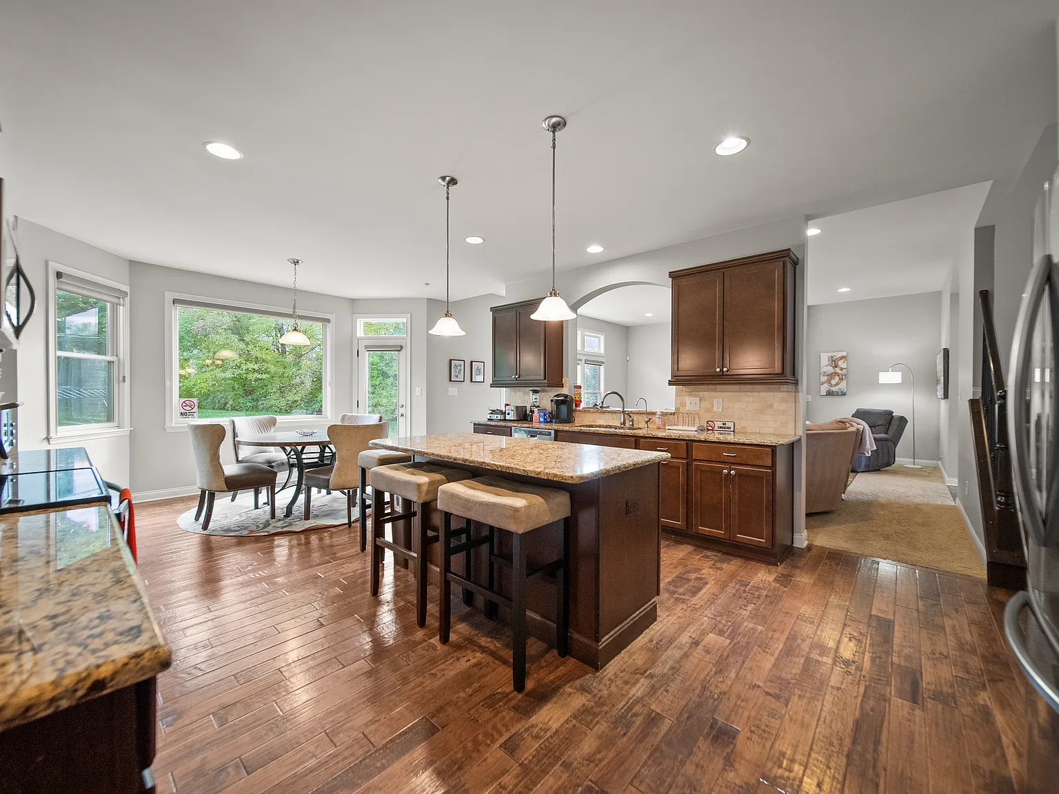 10599 Geist View Dr — Photo 4