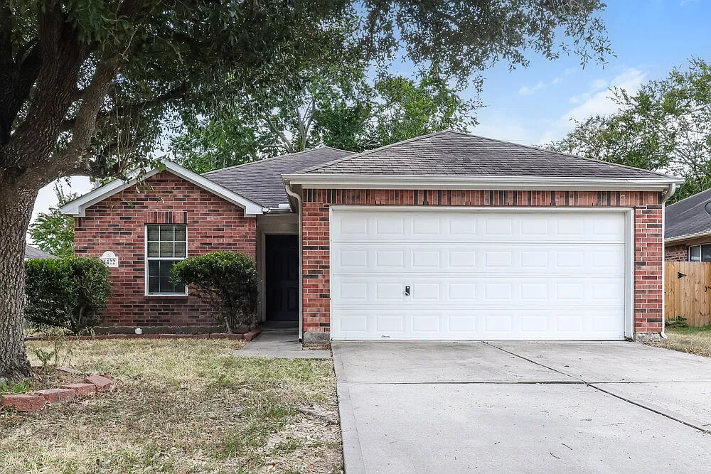 4 bed, 2.0 bath, 1655 sqft, $1,630 — Photo 1