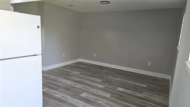 924 Deslonde St #B — Photo 5