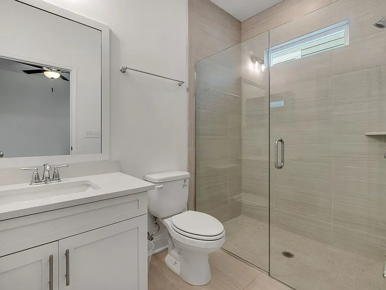 251 Bienville Pl — Photo 9