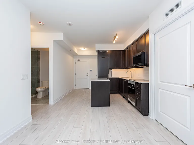 30 Elm Dr W #601 — Photo 7