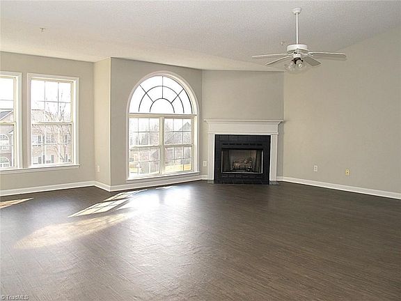 5th image of 331 Mill Pond Dr
