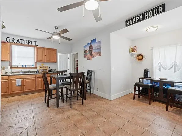 25 East St #1, North Grafton, MA 01536
