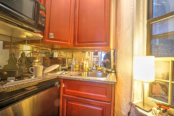 Rented by Oxford Property Group | media 10