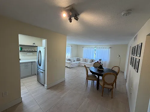 1020 94th St Photo 1