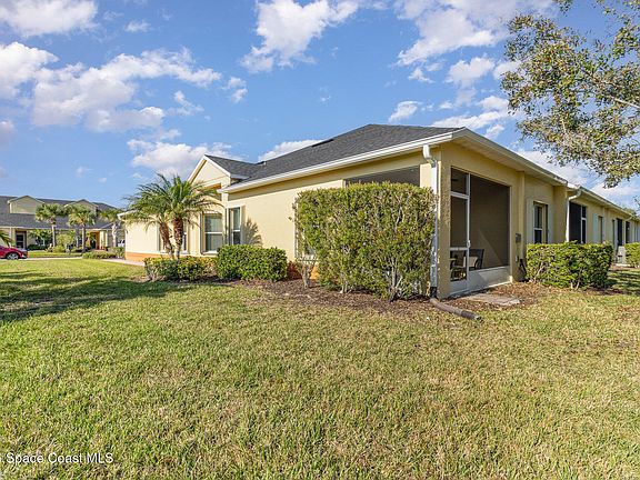3rd image of 3169 Vallejo Way