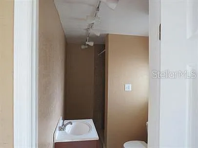 320 Dummitt Ave #B — Photo 5