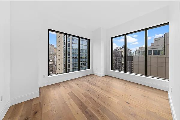 Rented by R New York | media 56