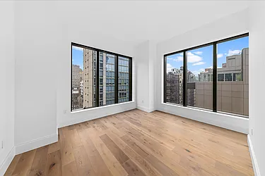 Rented by R New York