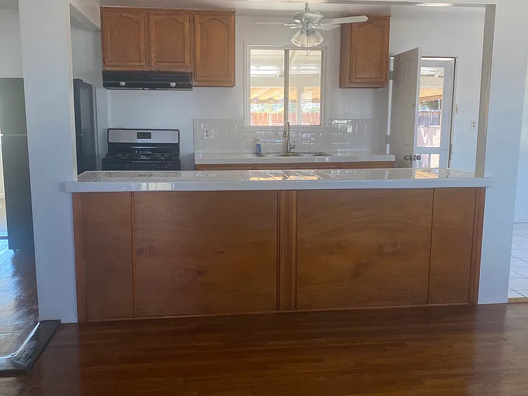 21109 S Van Deene Ave — Photo 4