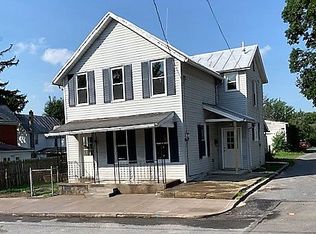 102 3rd St, Montgomery, PA 17752