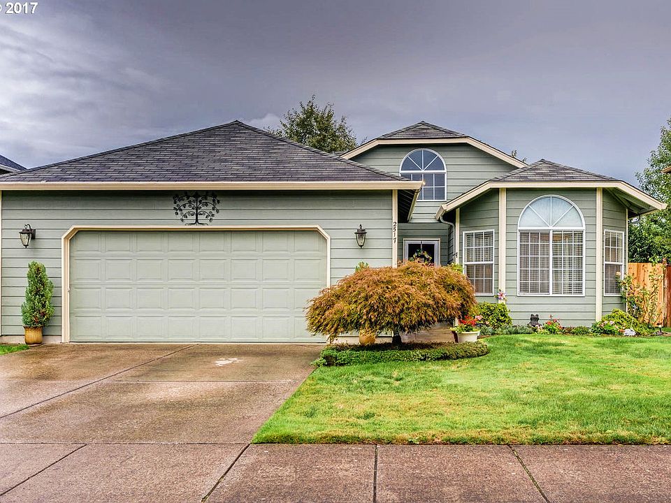 1st image of 2517 NE 164th Ave