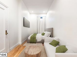 121 E 82nd St APT 1, New York, NY 10028