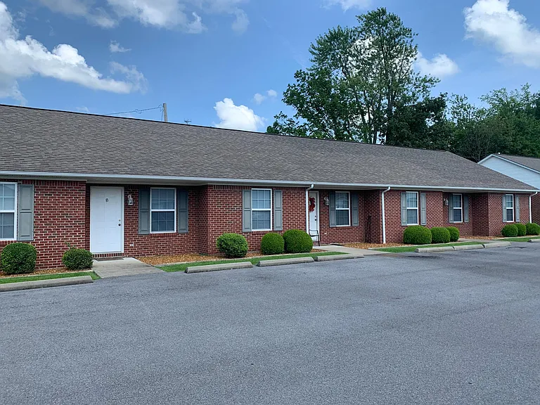 3570 Lovelaceville Rd — Photo 1