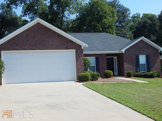 1st image of 105 Hedgerow Dr